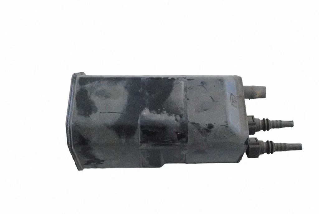 Active carbon filter fuel vapour canister