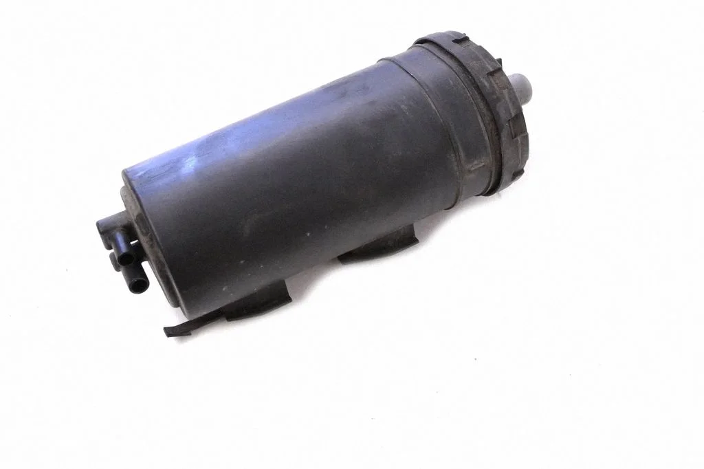 Aktiivsöe (kütuseaurude) filter – Mercedes-Benz C-klass AMG W204 (2007-2014)