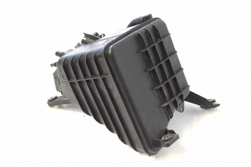 Active carbon filter fuel vapour canister 7L0201801