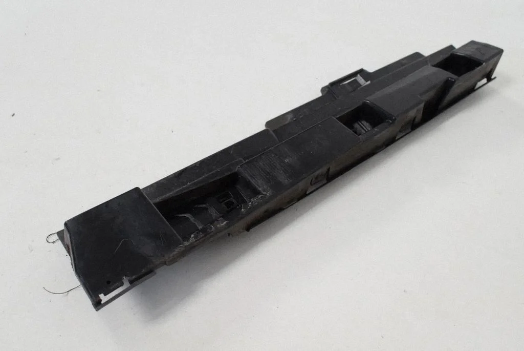 Sill/side skirt trim 7256919