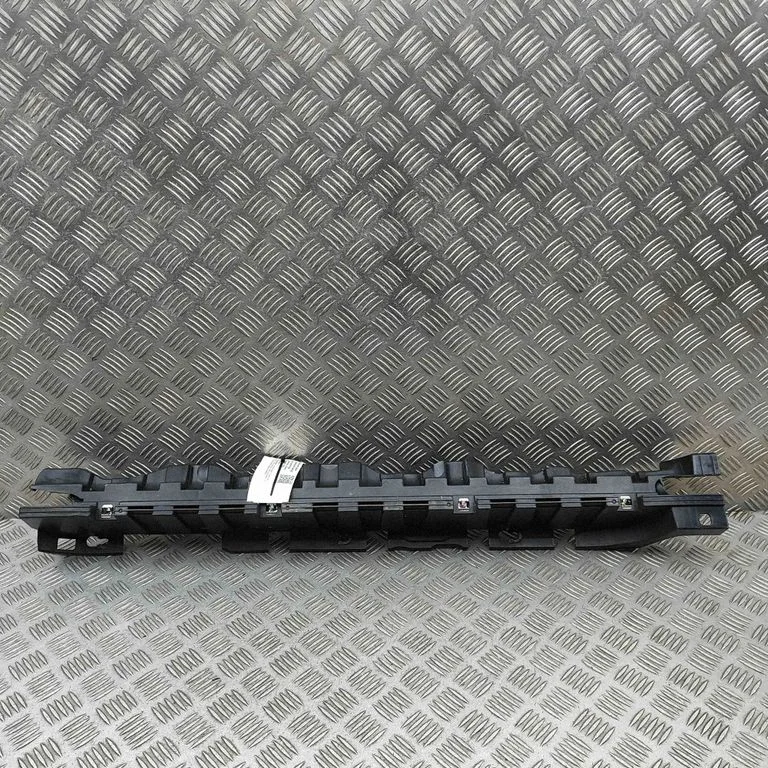 Lävepaku osa 7T0864294D