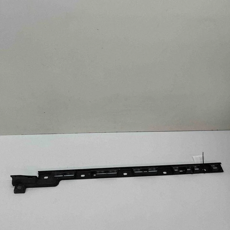 Sill/side skirt trim 95B853557