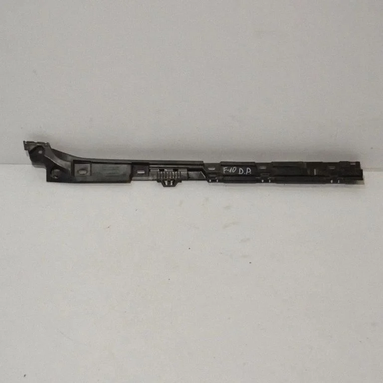 Część progu – BMW Seria 5 F10 F11 (2009-2016)
