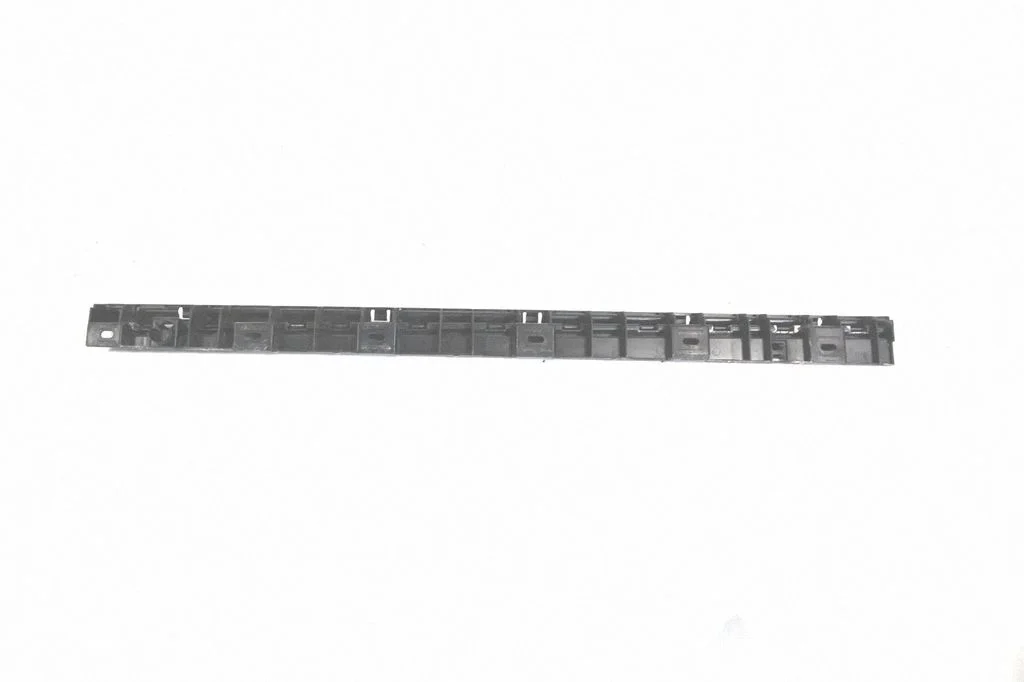Część progu 7184778
