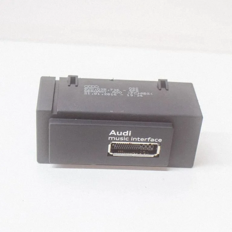 AUX in-socket connector 8V0035736 – Audi RS3 (2015-2019)