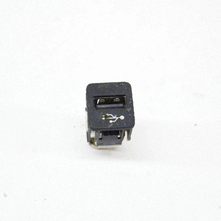 USB ligzda 9223204