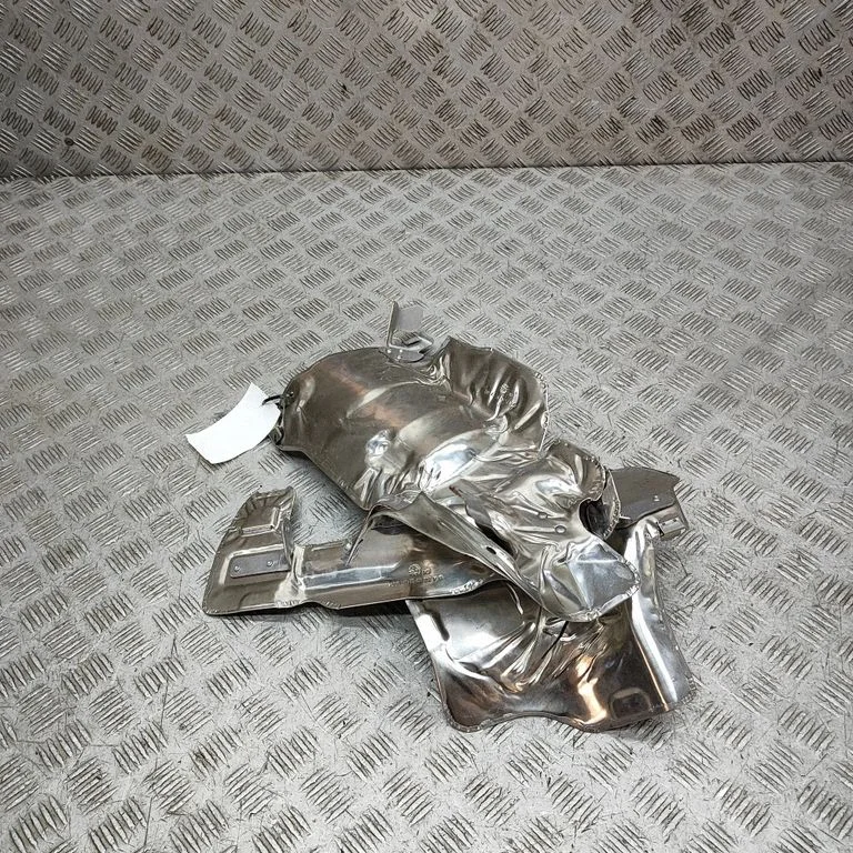 Heat shield in engine bay – Mercedes-Benz S-Class W223 (2020-)