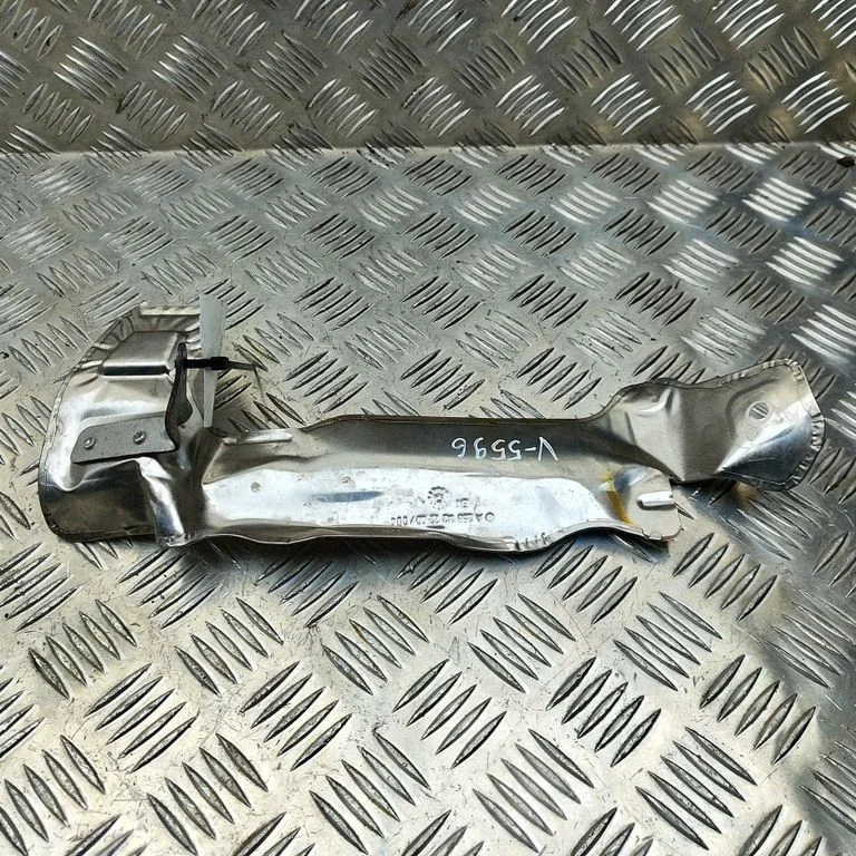 Heat shield in engine bay – Mercedes-Benz GLE-Class W167 (2019-)