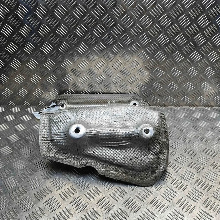 Heat shield in engine bay – Porsche 911 997 (2004-2013)