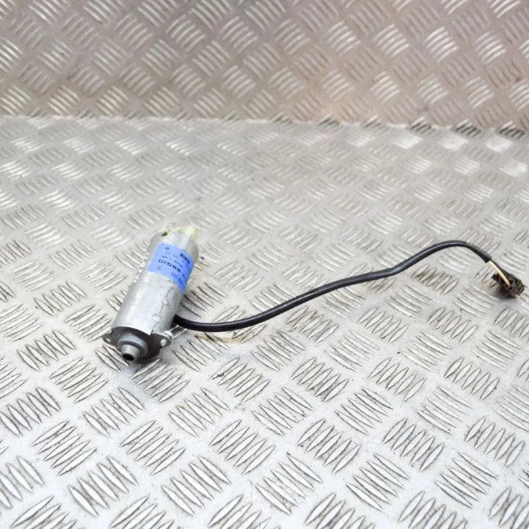 Seat adjustment motor – Mercedes-Benz S-Class W220 (1998-2006)