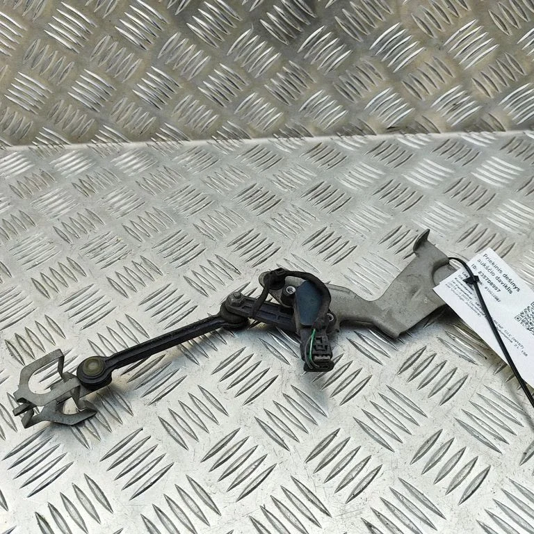 Eesmise vedrustuse kõrgusandur – Mercedes-Benz GLE-klass W167 (2019-)