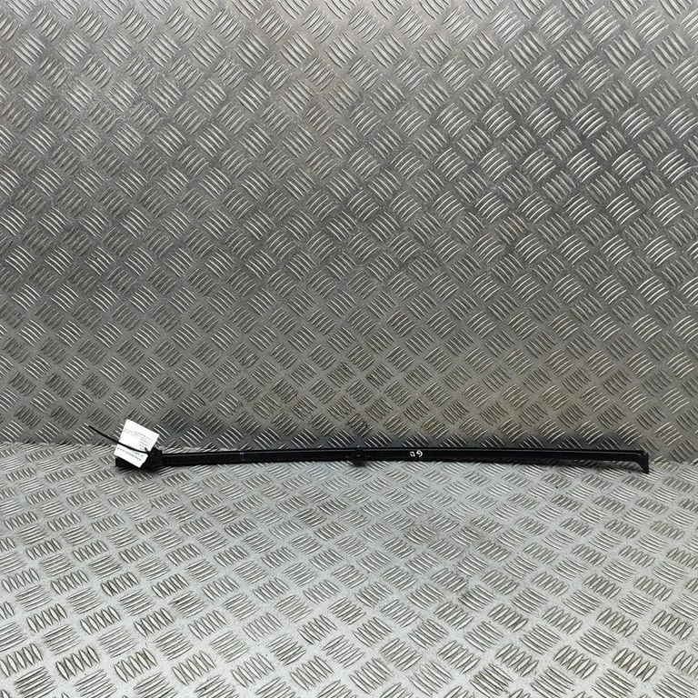 Tagaukse klaasi raam 6740760110