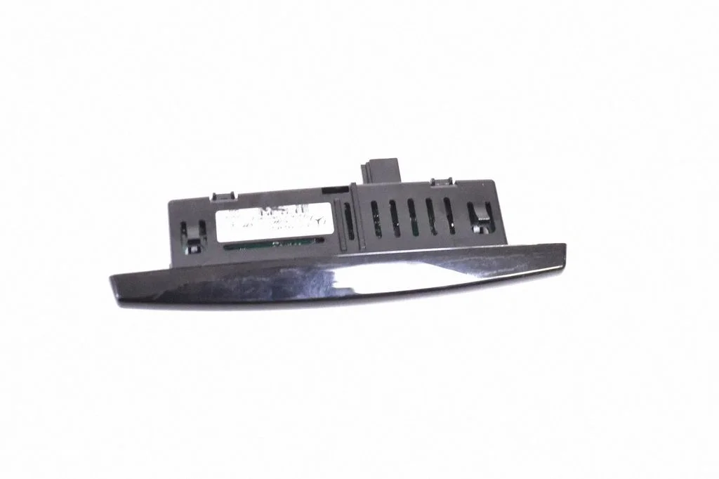 Parking PDC sensor display screen – Mercedes-Benz E-Class W212 (2009-2016)