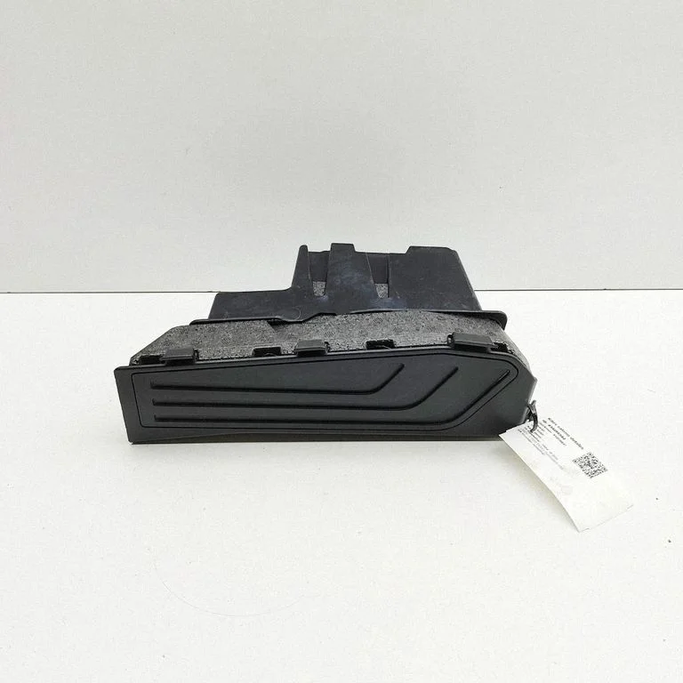 Foot rest pad/dead pedal 7948008