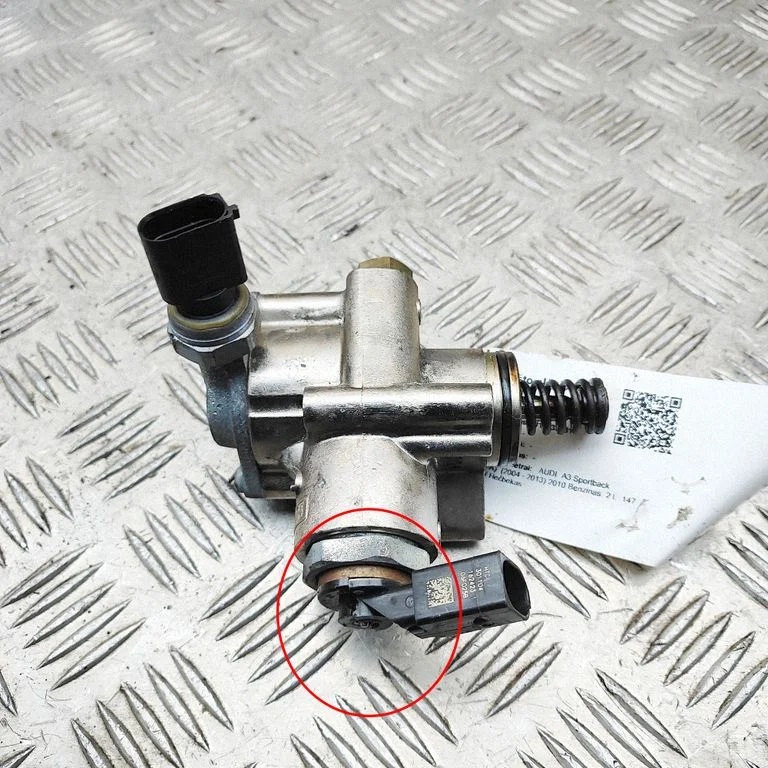 Mechanical fuel pump 06E906051E