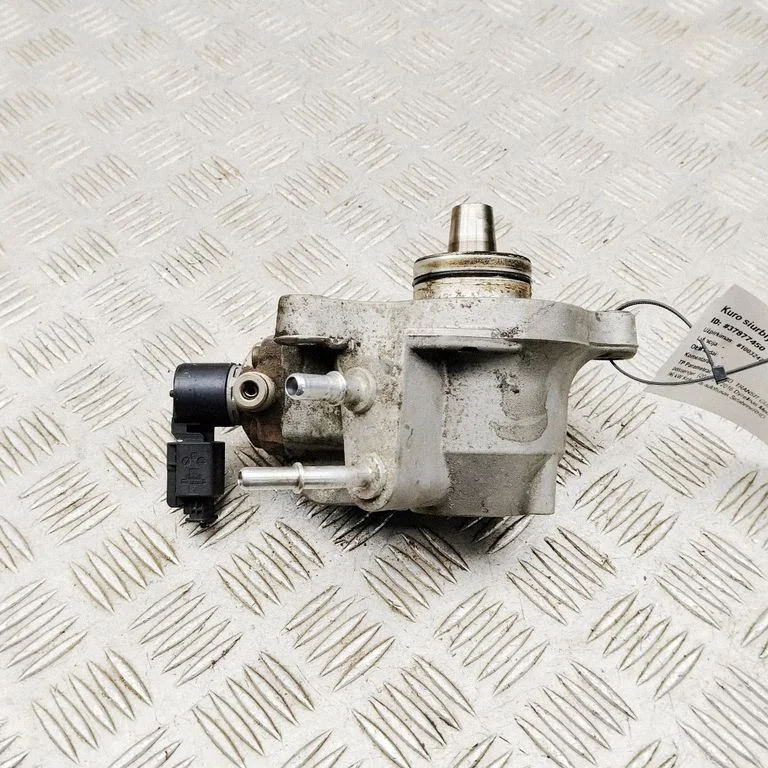 Mechanical fuel pump GK2Q9B395AA
