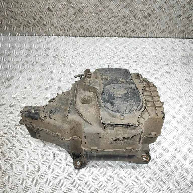 AdBlue šķidruma tvertne KK315J228AD
