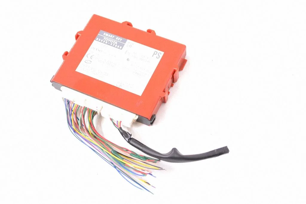 Bezatslēgas sistēmas KESSY (keyless) vadības bloks/modulis 8999047060