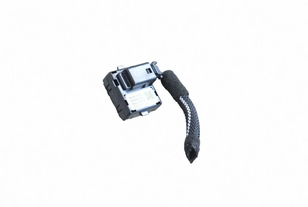 Mikrofon (bluetooth / telefon) – Lexus ES VII XZ10 (2018-2021)