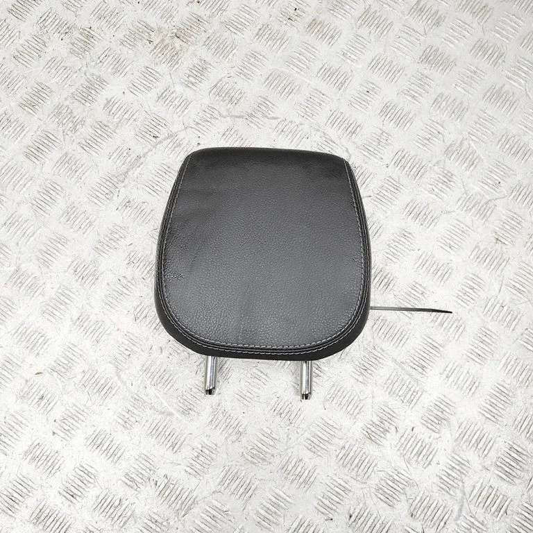 Front seat headrest A2059706250