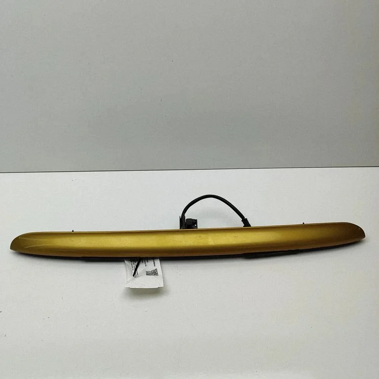 Aizmugurējā vāka numura zīmes apgaismojuma josla 0461700