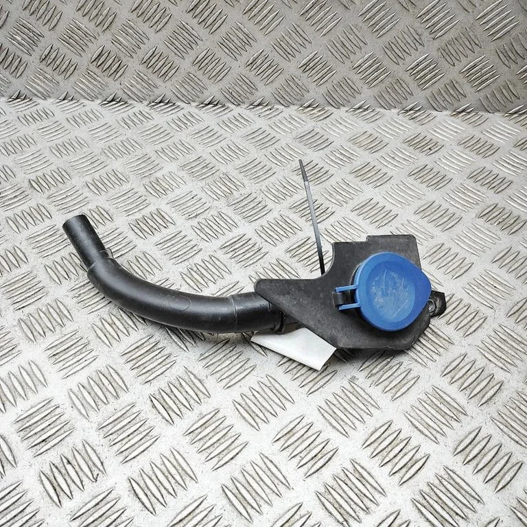 Klaasipesuvedeliku paagi täitetoru – Porsche 911 992 (2019-)