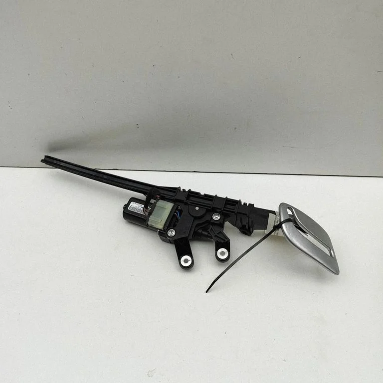 Seat belt adjustment motor 3W3859761A