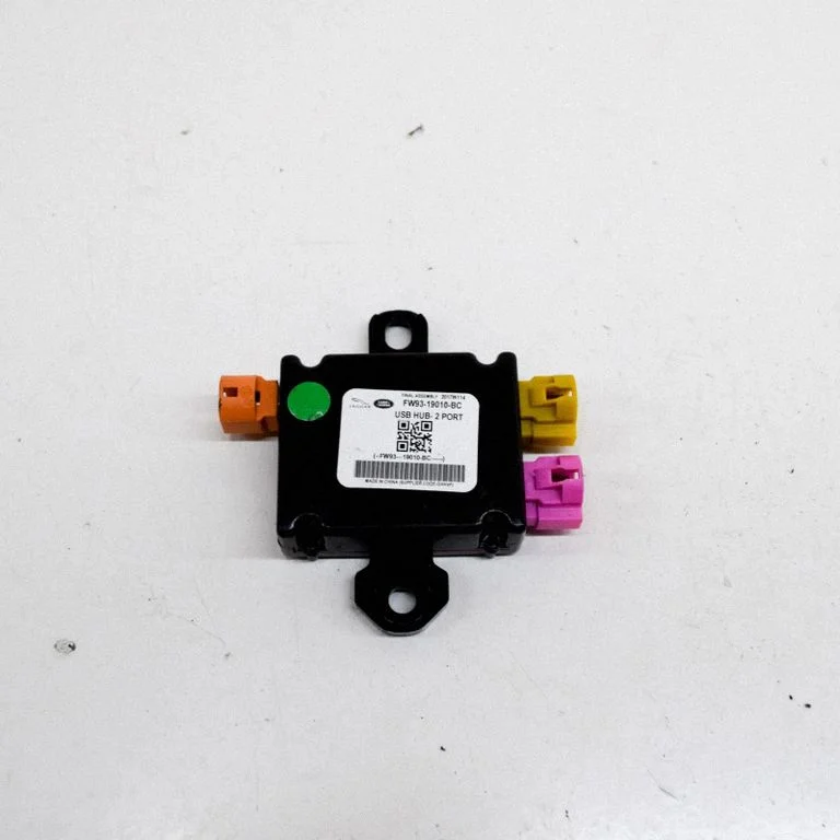 USB control unit – Land Rover Range Rover Evoque L538 (2011-2018)