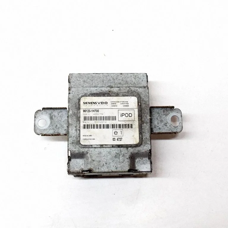 USB control unit – KIA Ceed (2006-2012)