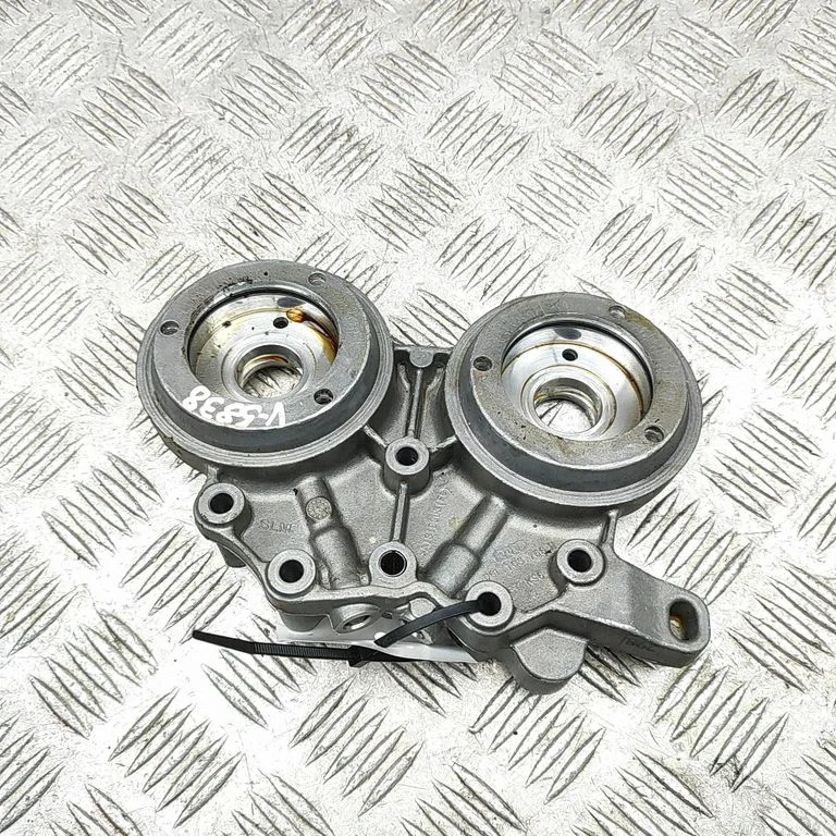 Nukkvõlli hoidik 06L103166H