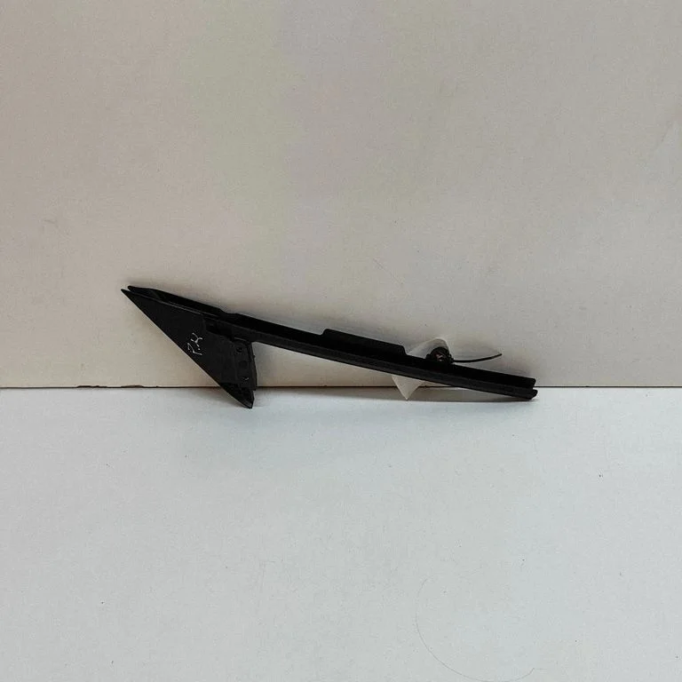 Door glass rail – Porsche Taycan 9J1 (2019-)