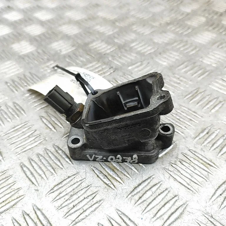 Obudowa termostatu – Volvo V70 (2005-2008)