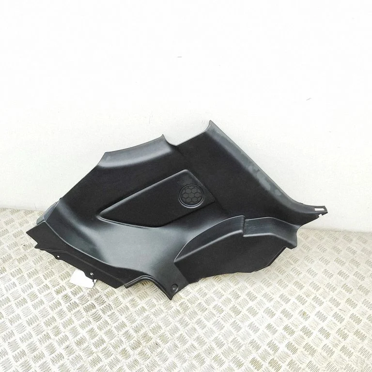 Coupe rear side trim panel 94024CA010