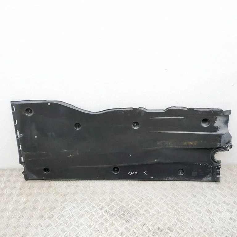 Sānu dibena aizsargs 5WA825201D