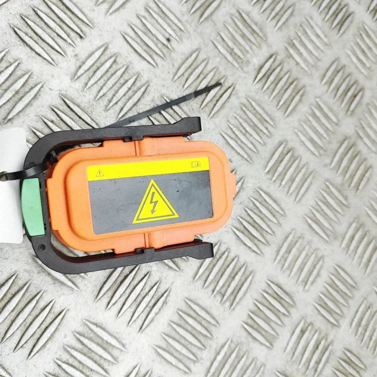 Battery relay fuse 32336861 – Volvo EC40 (2024-)
