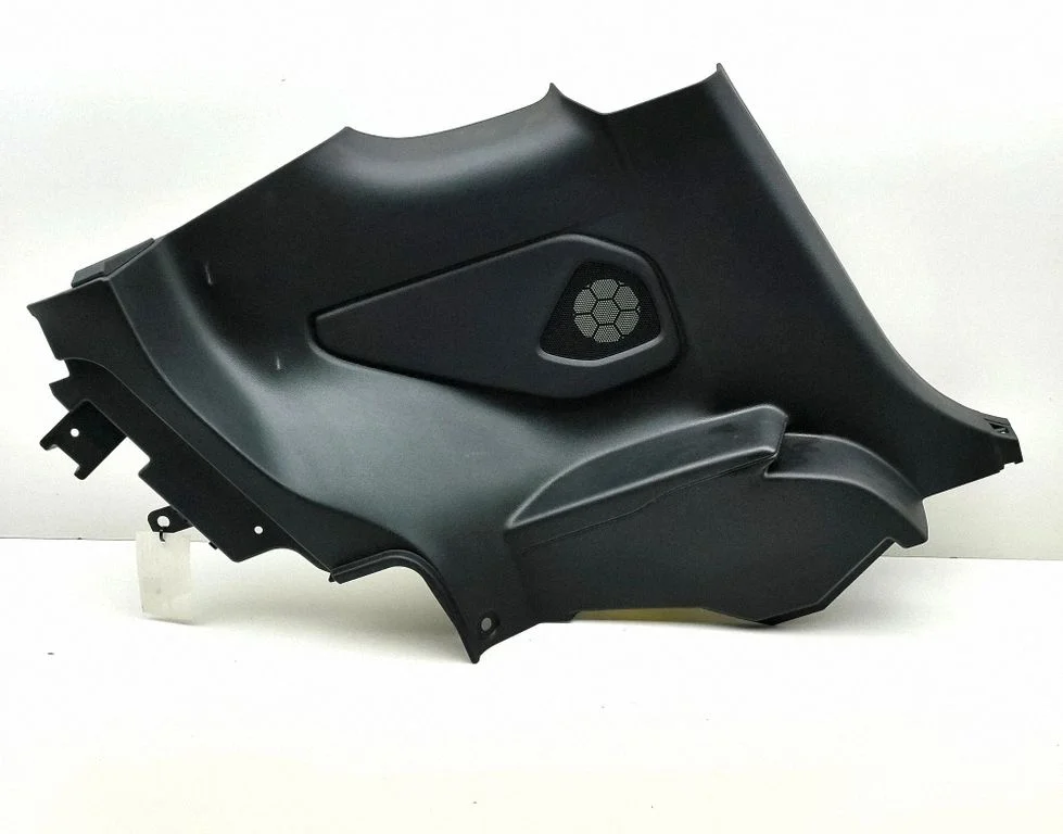 Coupe rear side trim panel 94024CC010