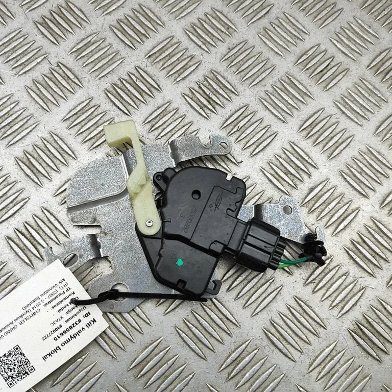 Tagaukse pehmesulgemise mootor – Chrysler Voyager (2008-2016)