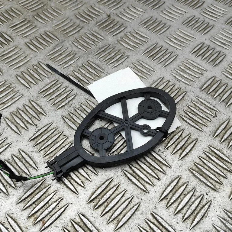 Keyless system antenna 3D0909141B