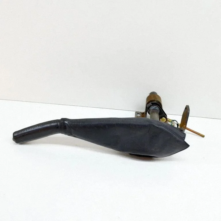 Hand brake release handle