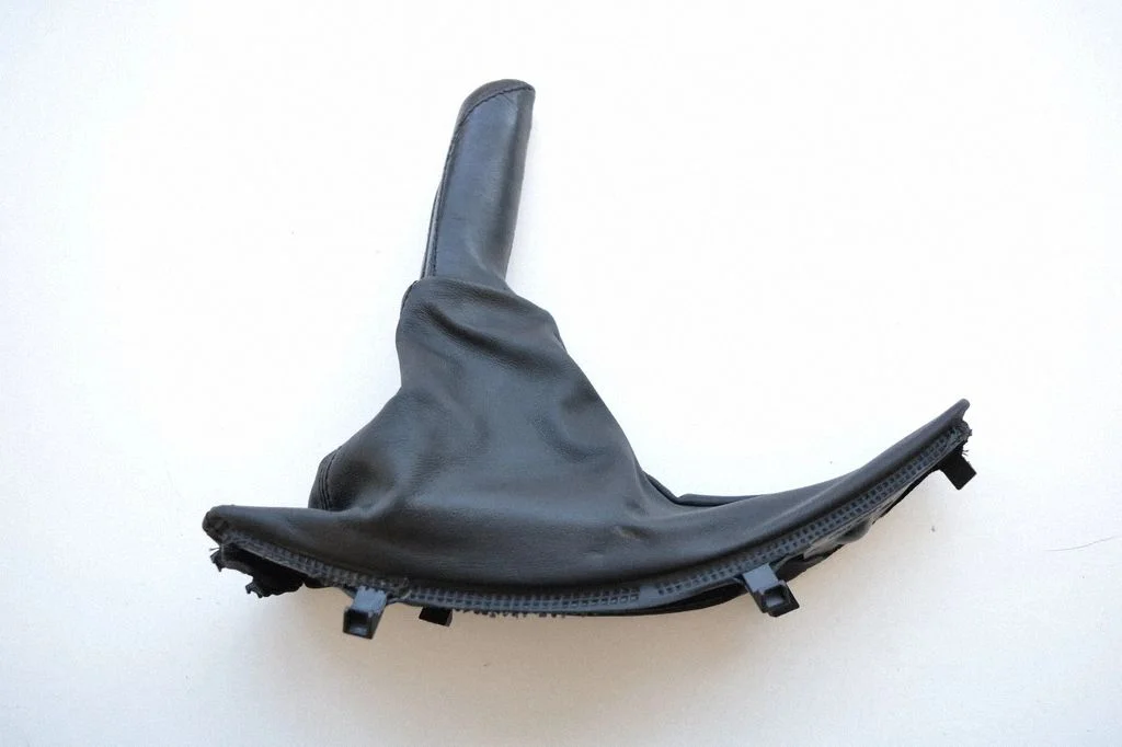 Hand brake release handle 7846806