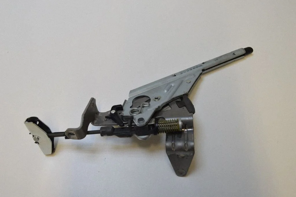 Hand brake release handle 34406799102