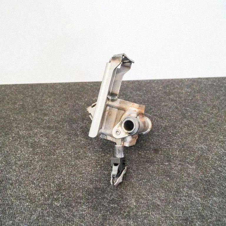 Hand brake release handle 7L8721812F