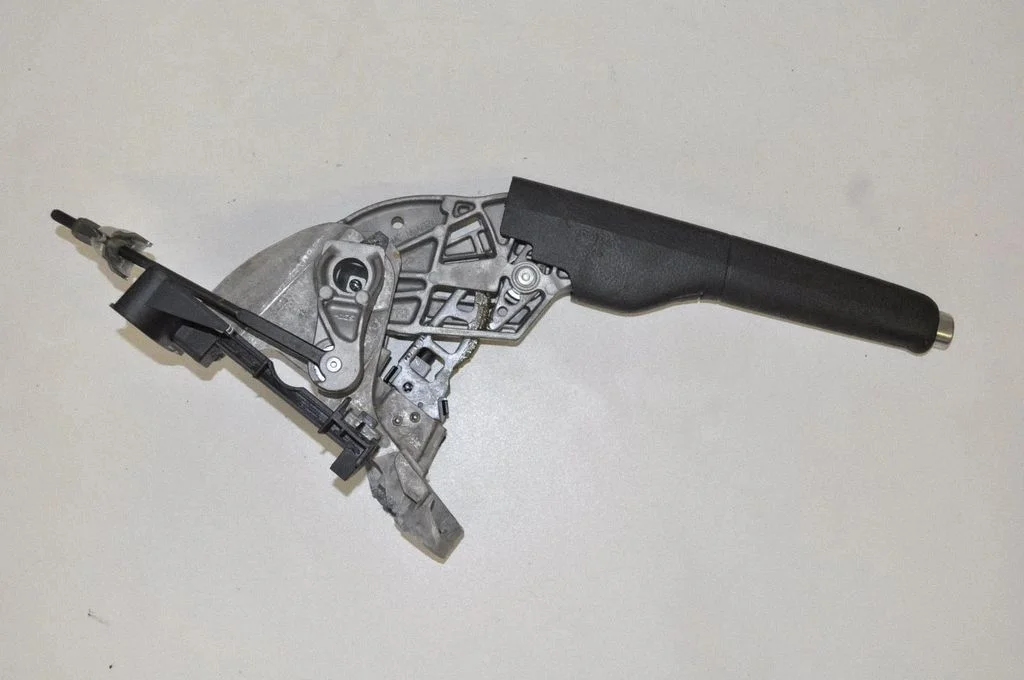 Hand brake release handle 1K0711303M