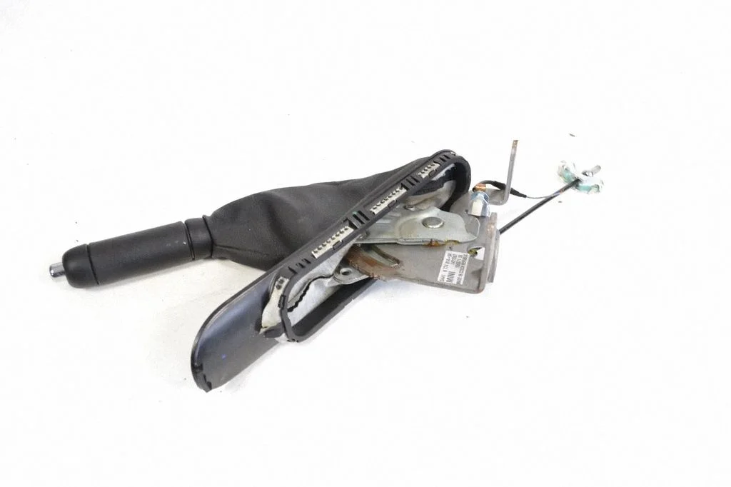 Hand brake release handle 6774814