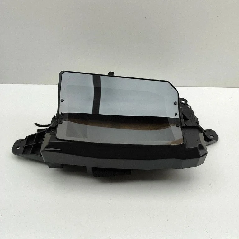 Head-up-kuvar 8310848160