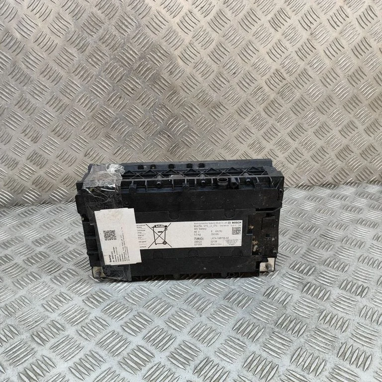 Hibrīda/elektromobiļa akumulators LX7A10B759AE