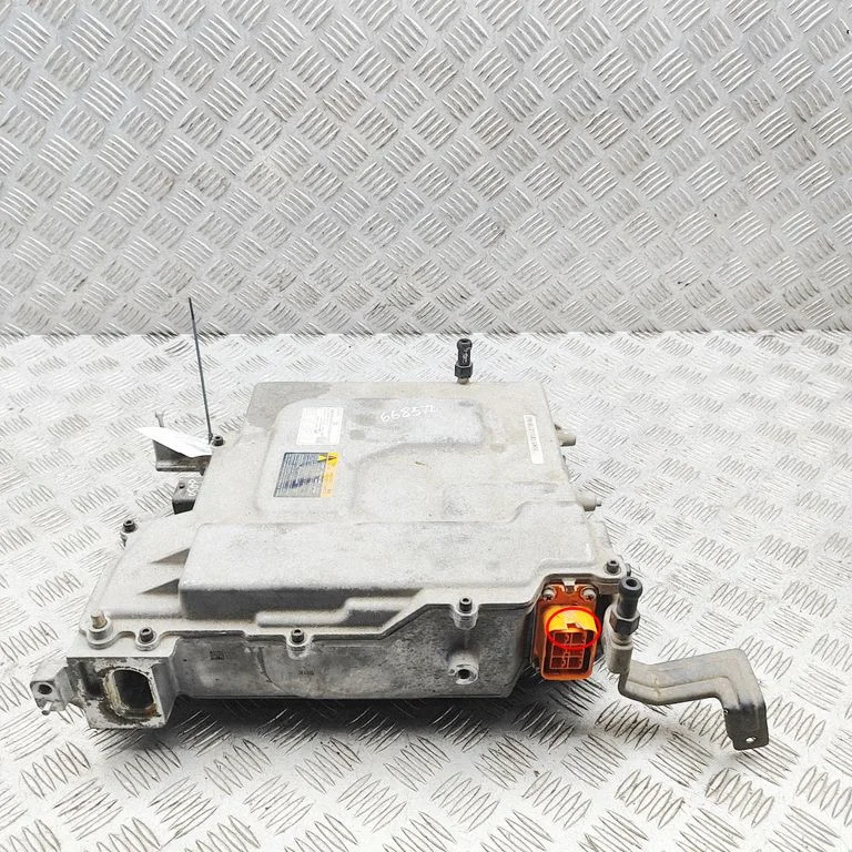 Invertors (sprieguma pārveidotājs) 364000E176
