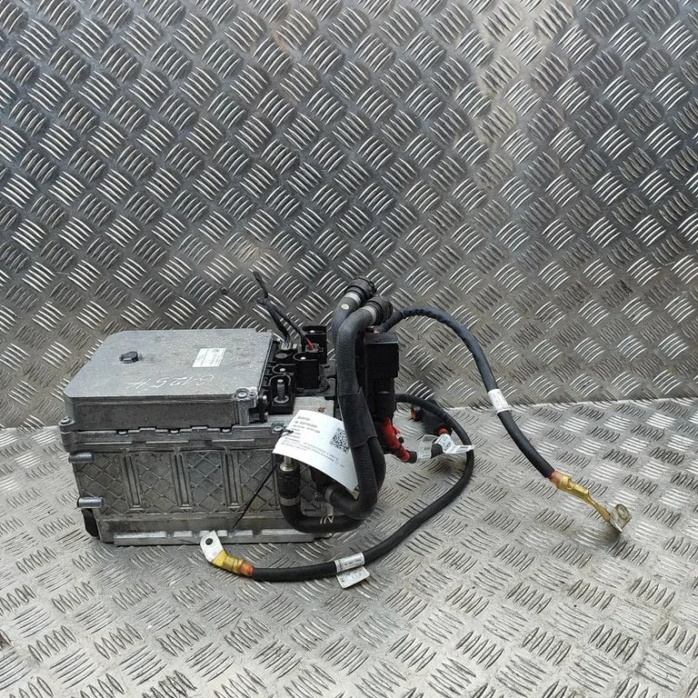 Hybrid / electric car battery A0009826022