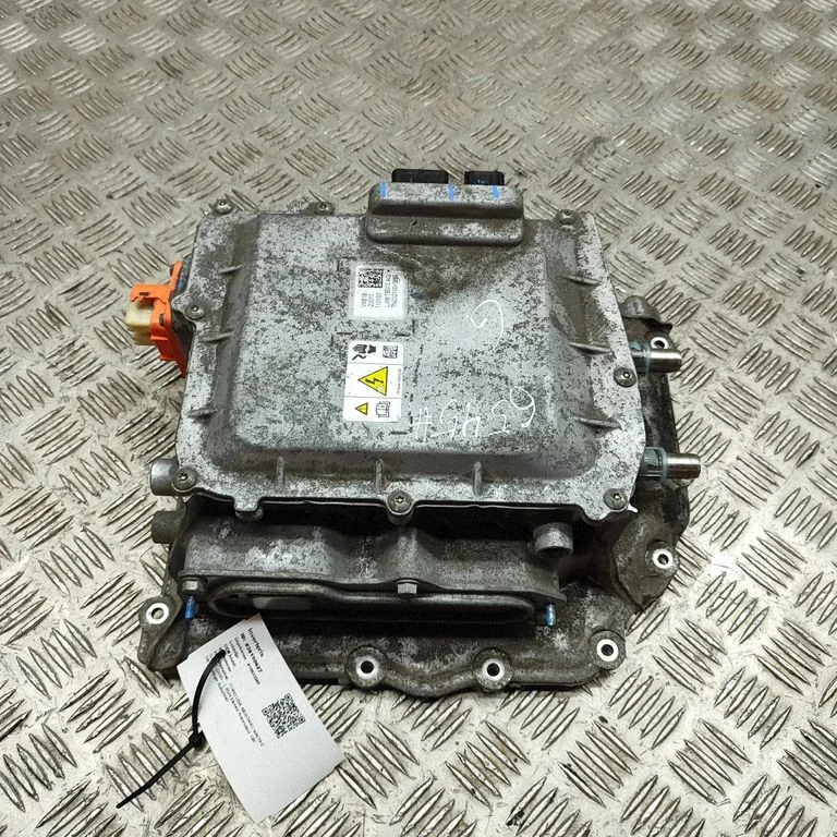 Invertors (sprieguma pārveidotājs) – Ford Mustang Mach-E (2020-)