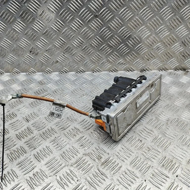 Invertors (sprieguma pārveidotājs) A0008355003